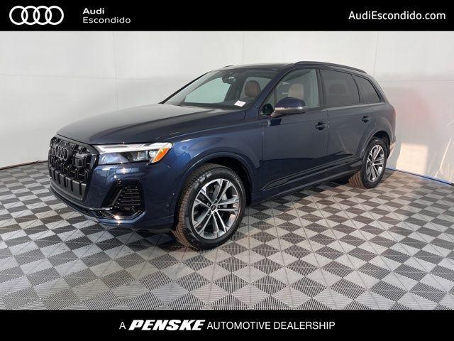 new 2025 Audi Q7 car, priced at $70,520