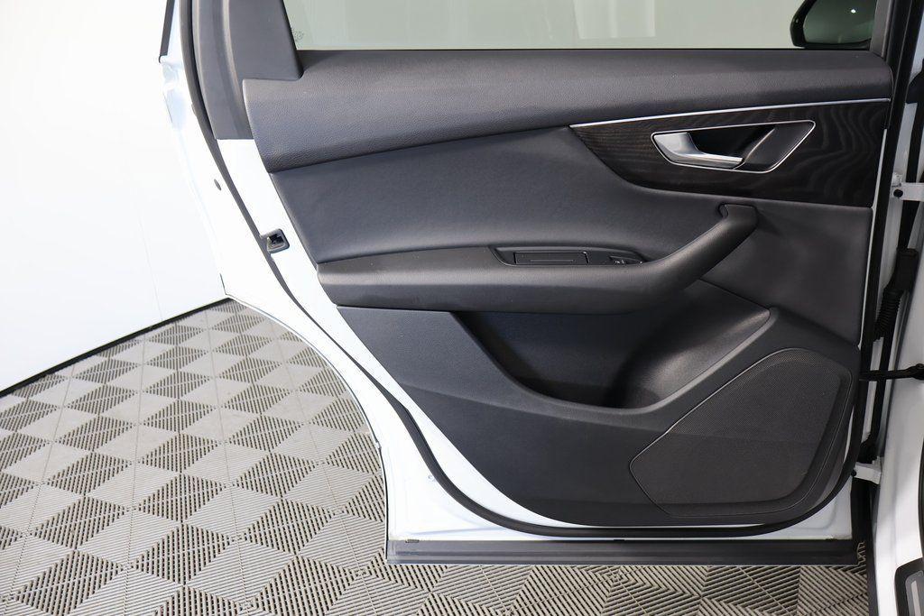 used 2022 Audi Q7 car, priced at $31,589
