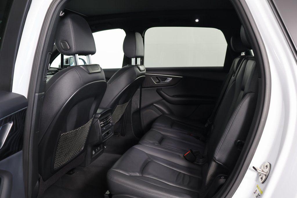 used 2022 Audi Q7 car, priced at $31,589