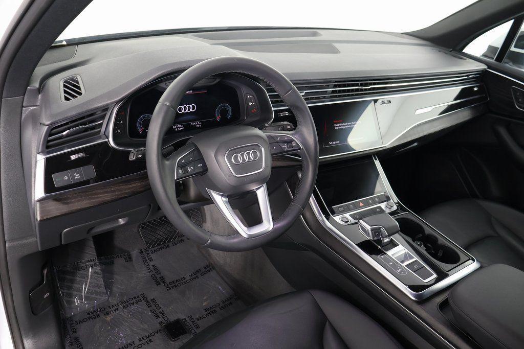 used 2022 Audi Q7 car, priced at $31,589