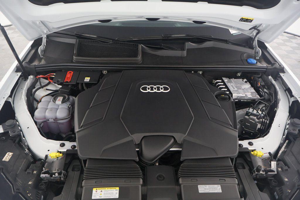 new 2025 Audi Q7 car, priced at $76,170