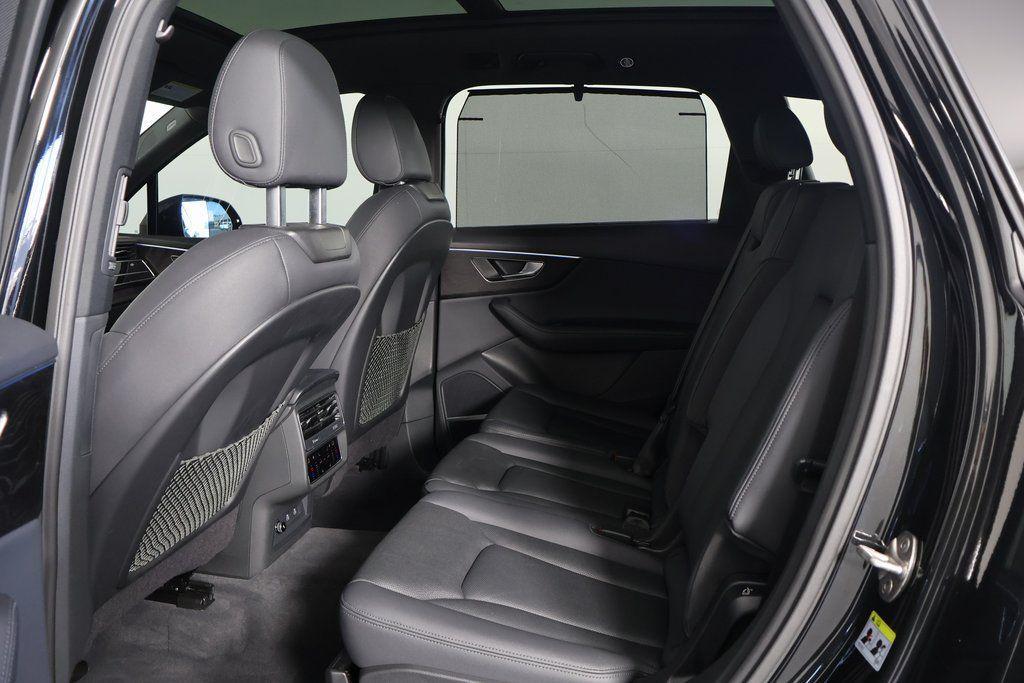 used 2023 Audi Q7 car, priced at $39,405