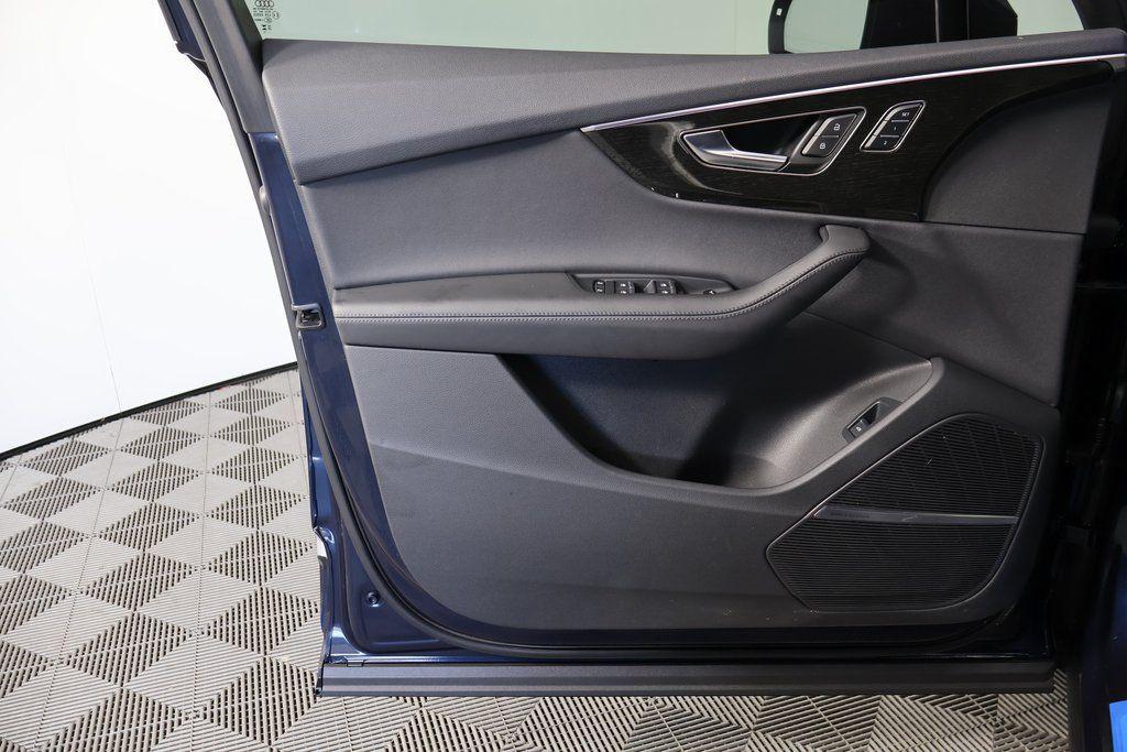 used 2023 Audi Q7 car, priced at $39,385