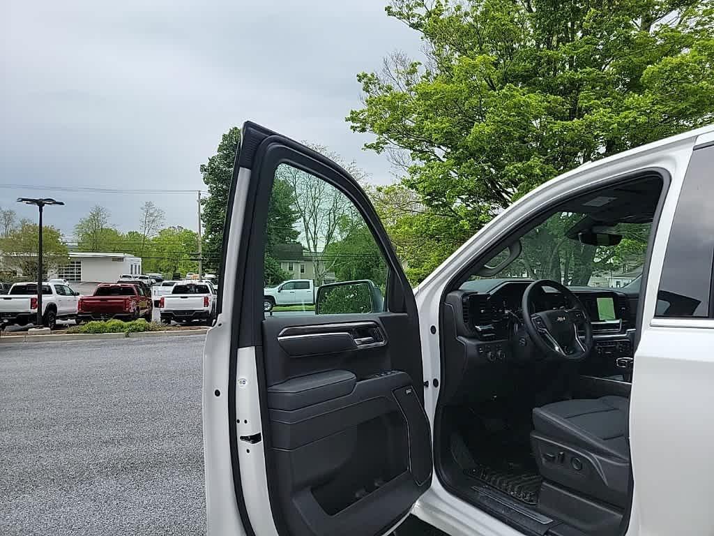 new 2025 Chevrolet Silverado 1500 car, priced at $60,951