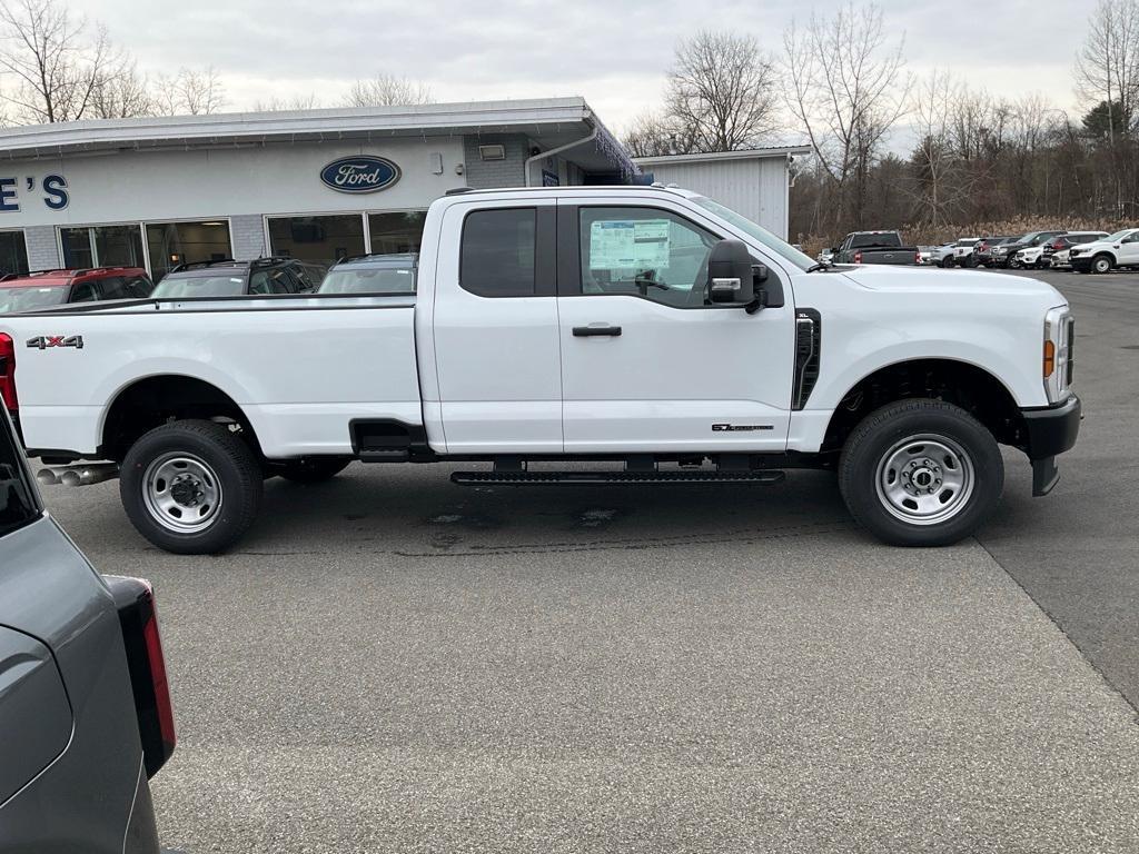 new 2024 Ford F-350 car, priced at $69,300