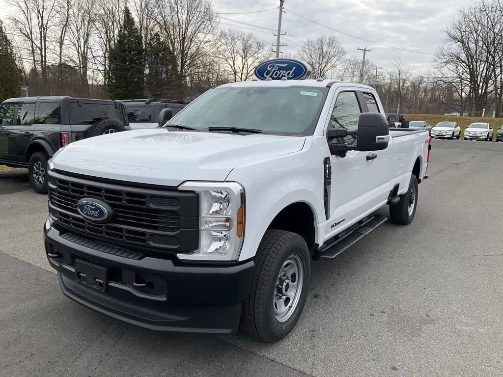 new 2024 Ford F-350 car, priced at $69,300