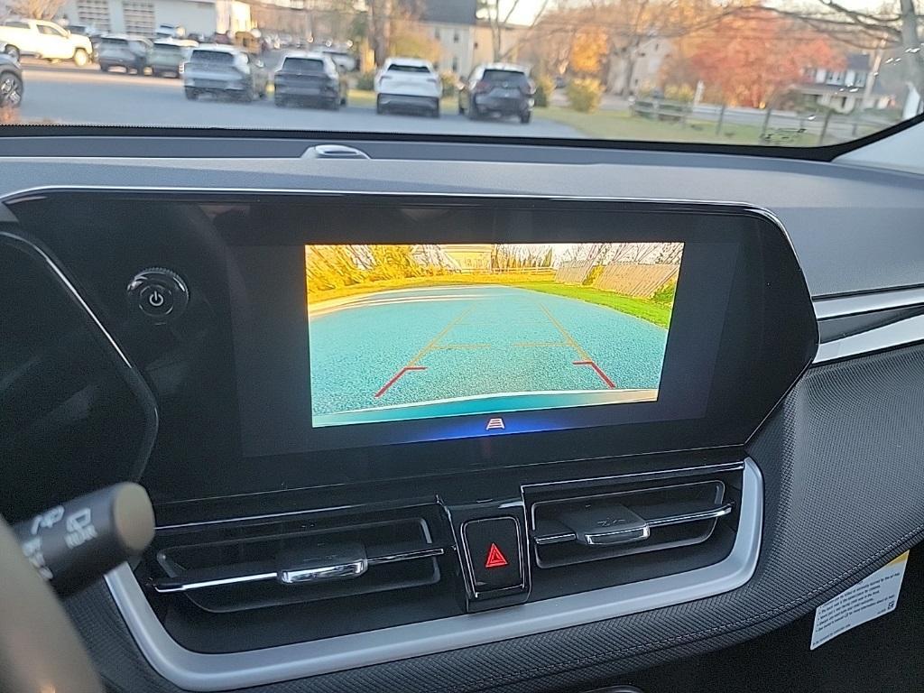 new 2025 Chevrolet TrailBlazer car, priced at $27,595