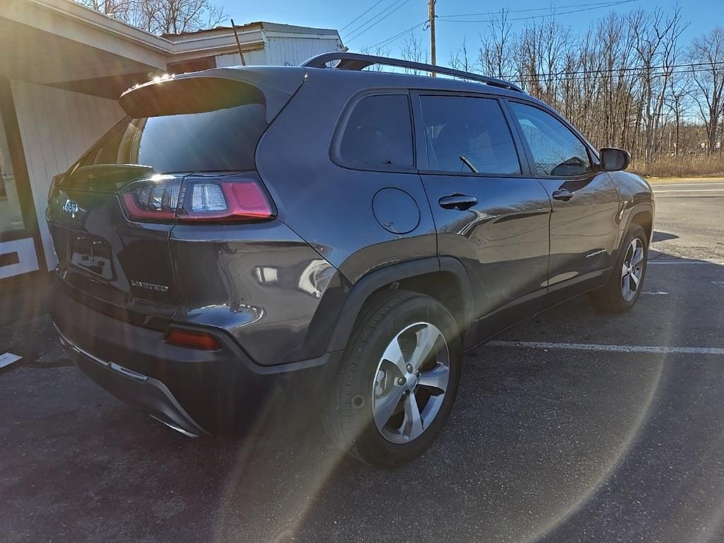 used 2022 Jeep Cherokee car, priced at $26,900