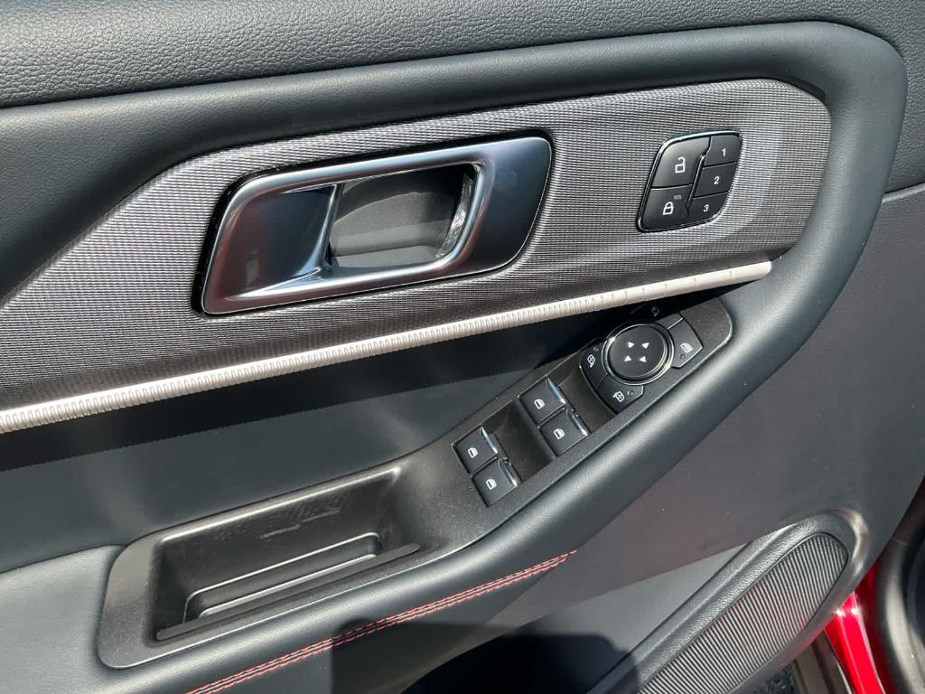 new 2025 Ford Explorer car, priced at $53,135