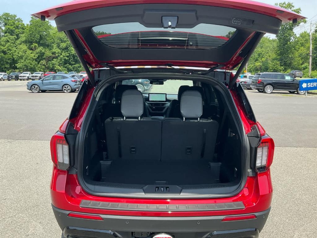 new 2025 Ford Explorer car, priced at $53,135