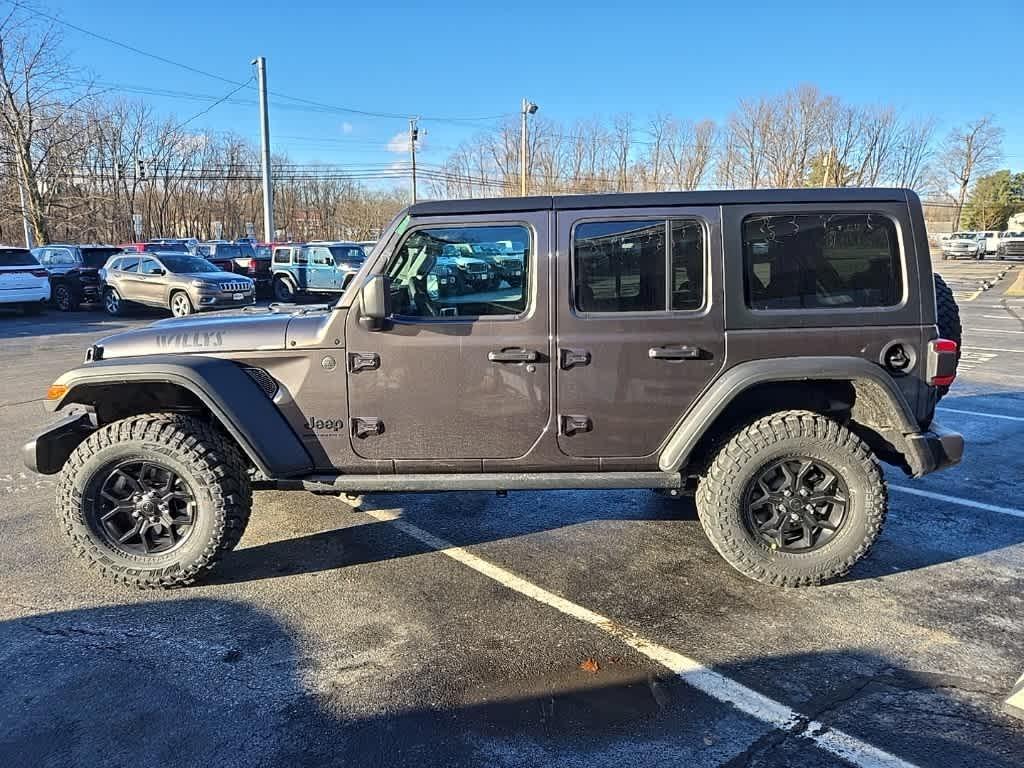 new 2025 Jeep Wrangler car, priced at $47,397