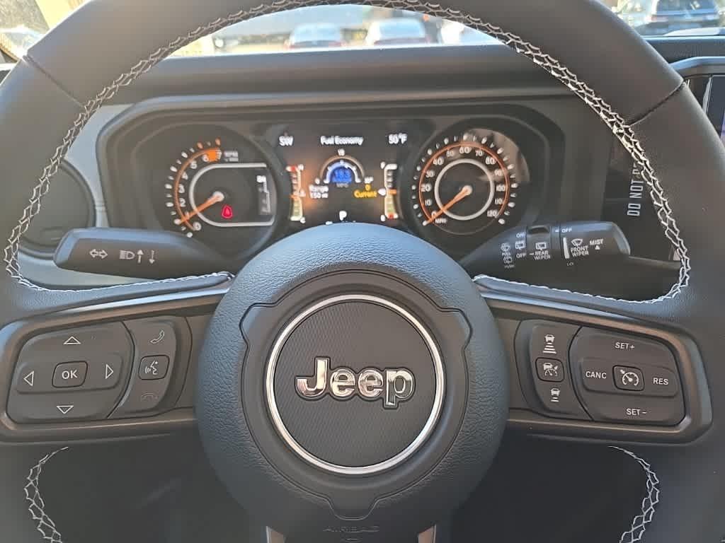 new 2025 Jeep Wrangler car, priced at $47,397