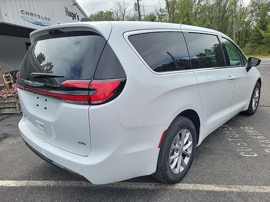 new 2024 Chrysler Pacifica car, priced at $42,069