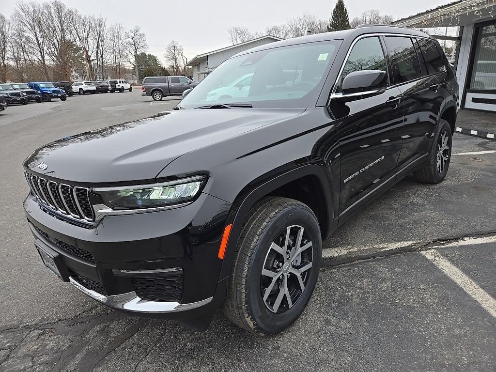 new 2025 Jeep Grand Cherokee L car, priced at $47,545