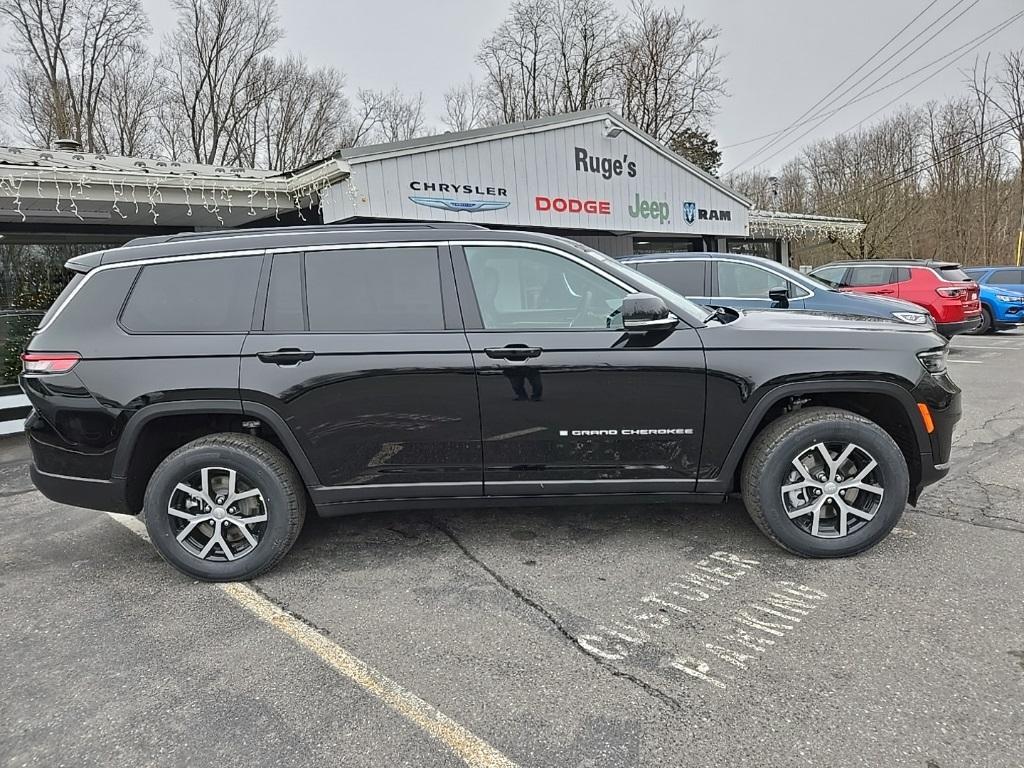 new 2025 Jeep Grand Cherokee L car, priced at $47,545