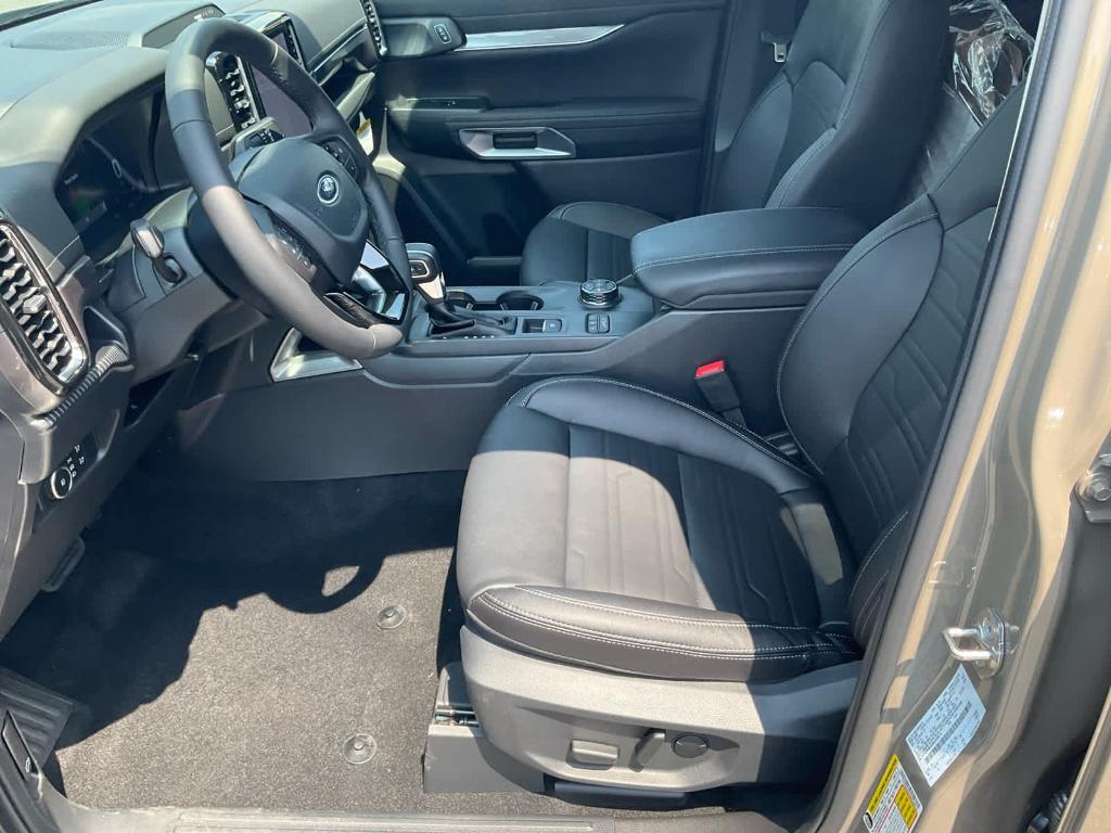new 2025 Ford Ranger car, priced at $53,020