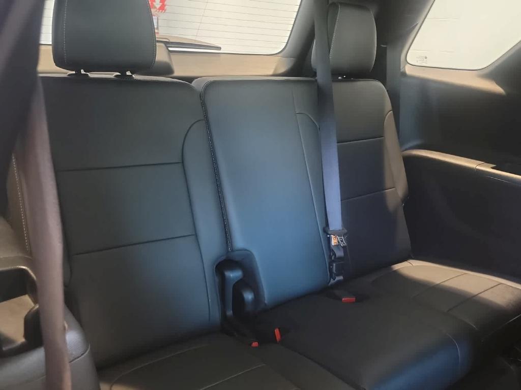 used 2023 Chevrolet Traverse car, priced at $31,500