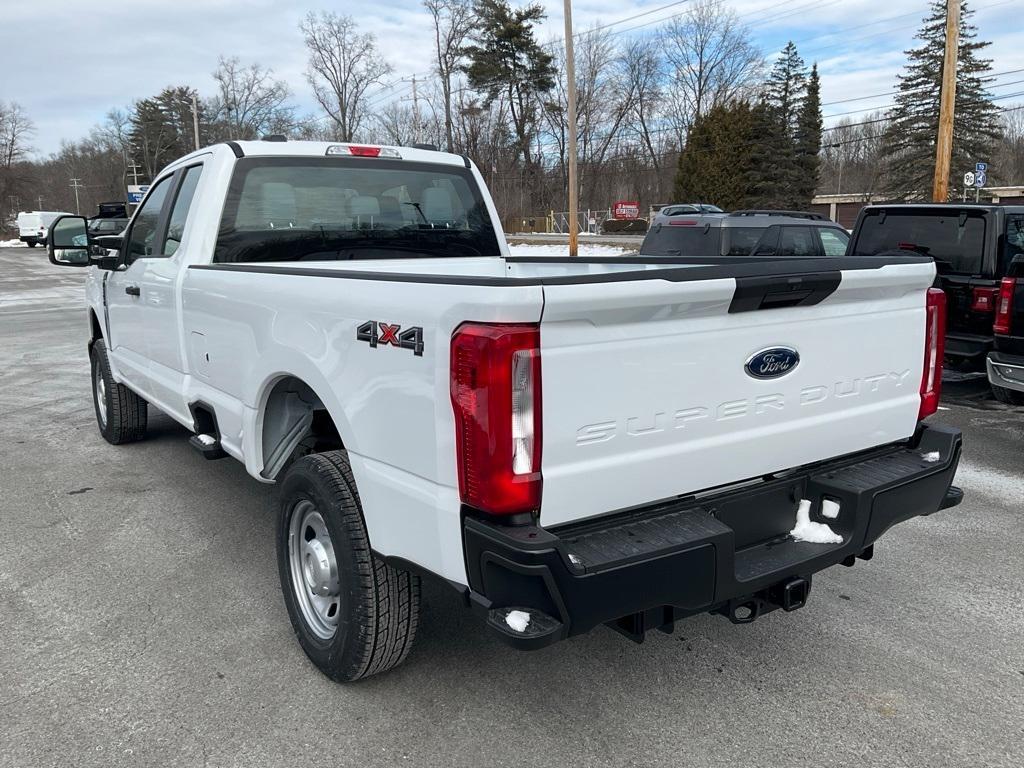 new 2025 Ford F-350 car