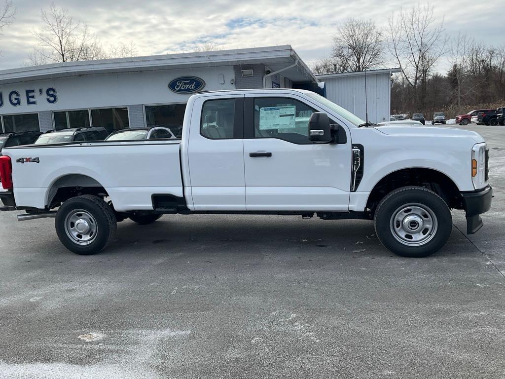 new 2025 Ford F-350 car