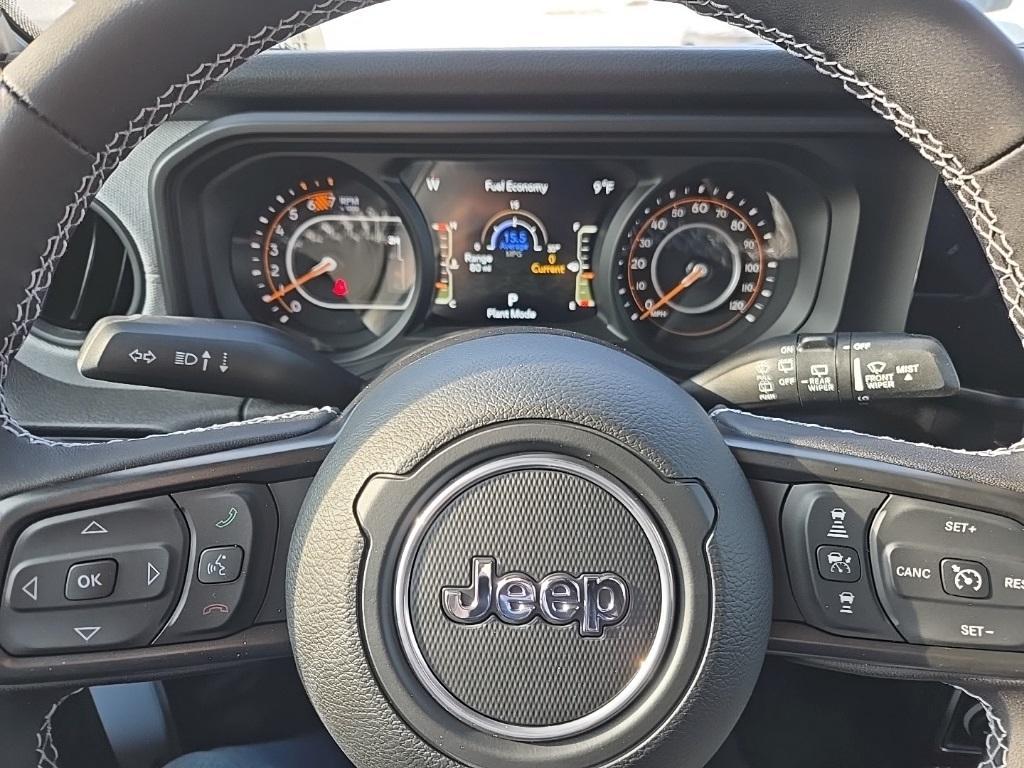 new 2025 Jeep Wrangler car