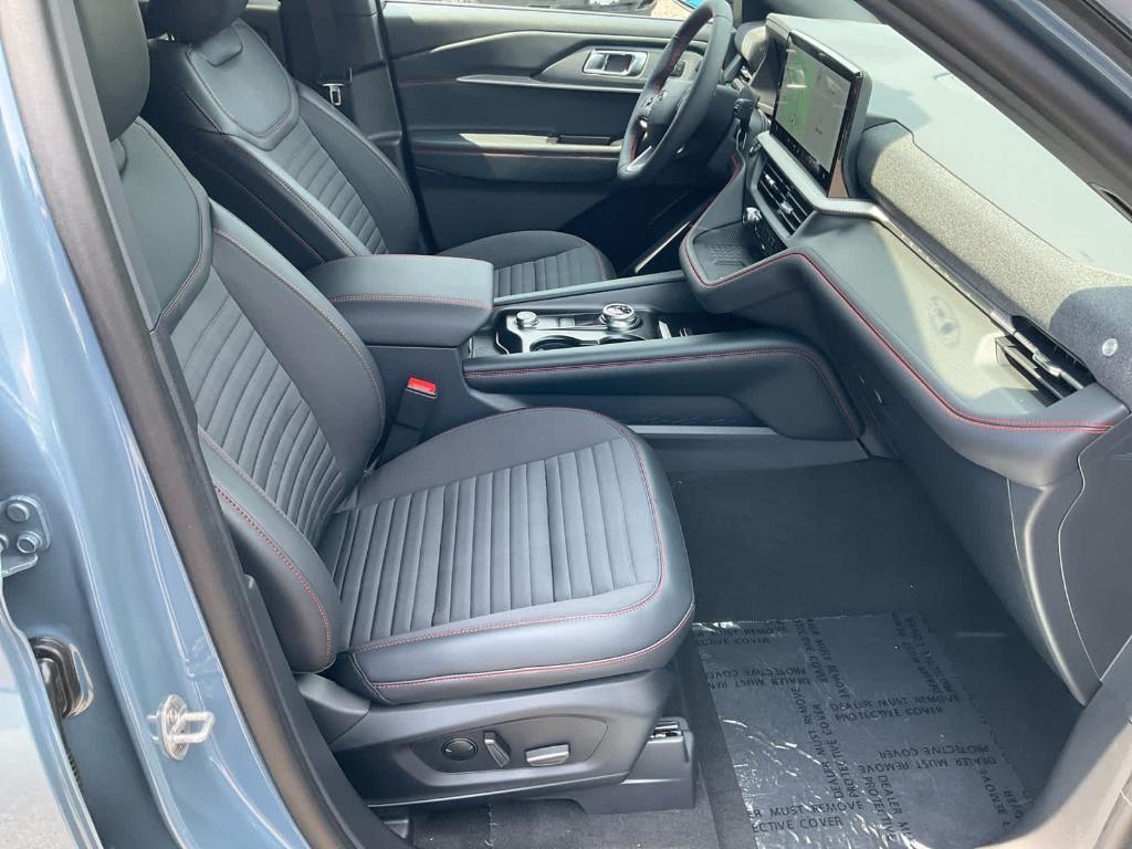 new 2025 Ford Explorer car, priced at $52,095