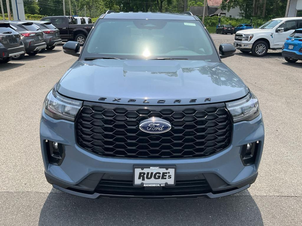 new 2025 Ford Explorer car, priced at $52,095