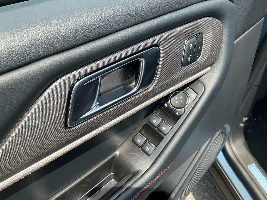 new 2025 Ford Explorer car, priced at $52,095