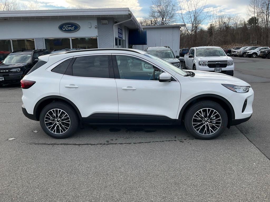 new 2025 Ford Escape car, priced at $38,749