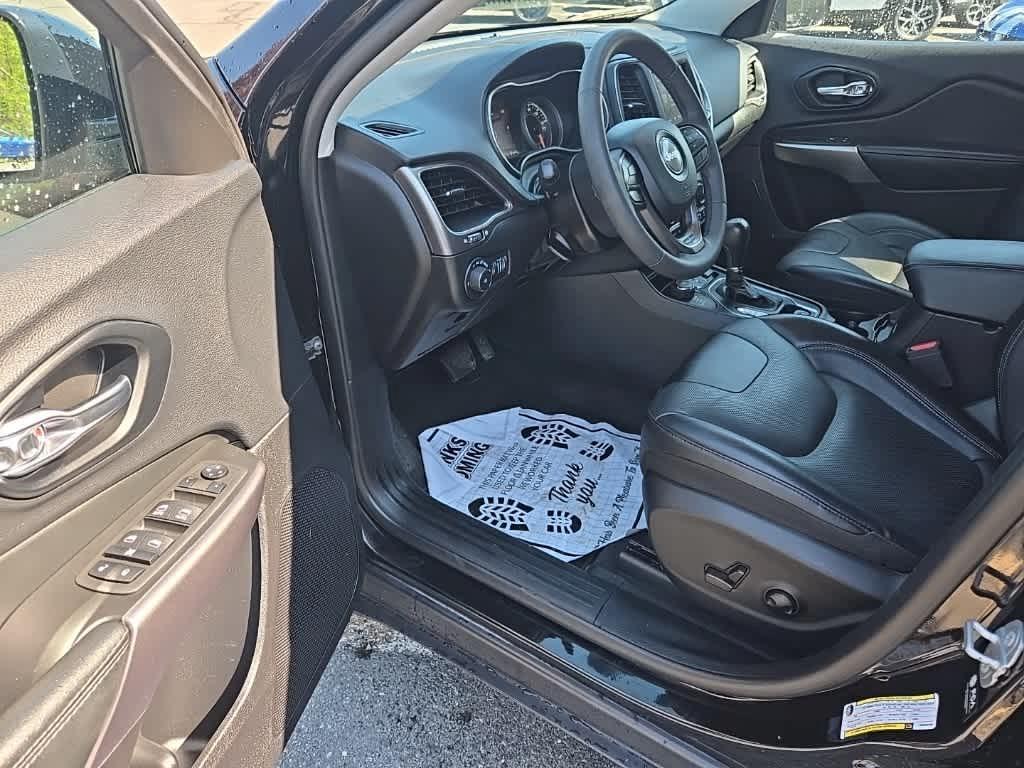 used 2022 Jeep Cherokee car, priced at $22,822