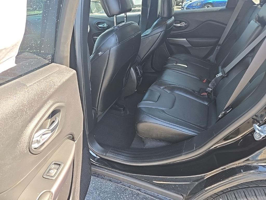used 2022 Jeep Cherokee car, priced at $23,489