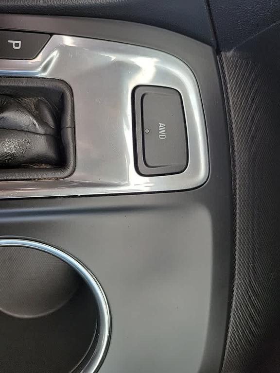 used 2020 Chevrolet Equinox car, priced at $15,761