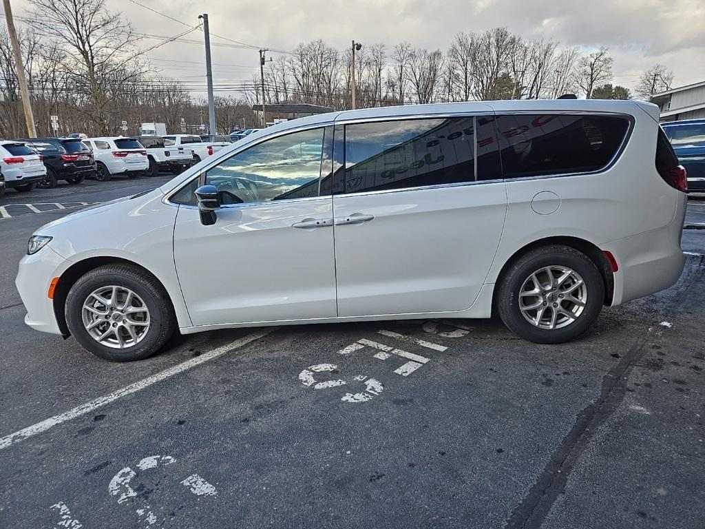 new 2025 Chrysler Pacifica car, priced at $42,140