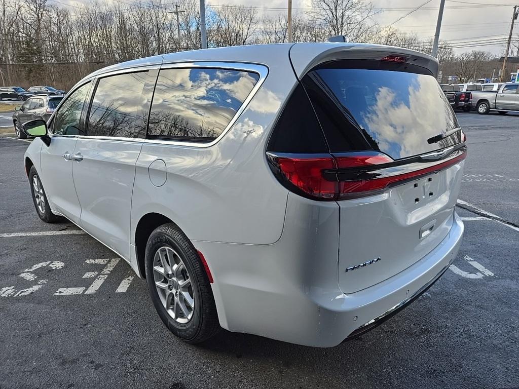 new 2025 Chrysler Pacifica car, priced at $42,140