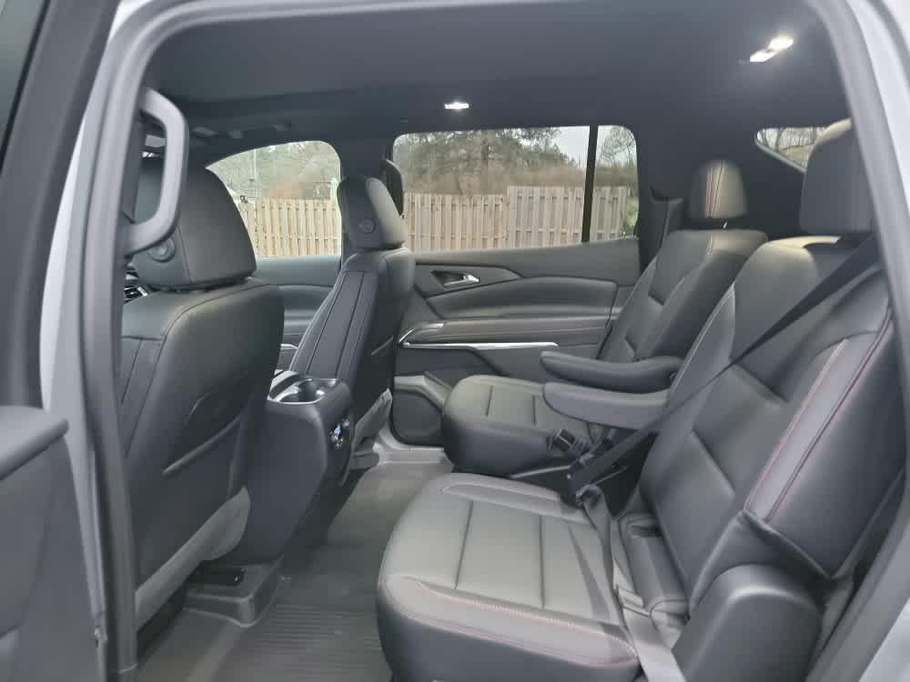 new 2026 Chevrolet Traverse car