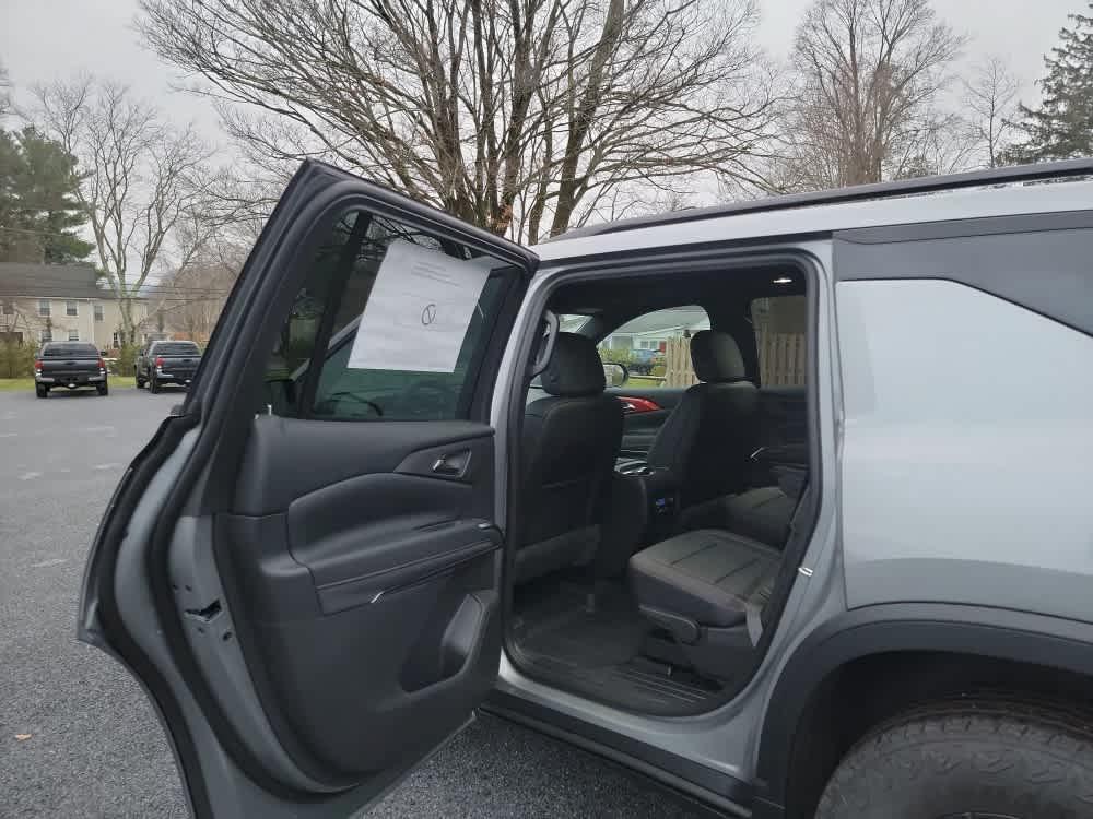 new 2026 Chevrolet Traverse car
