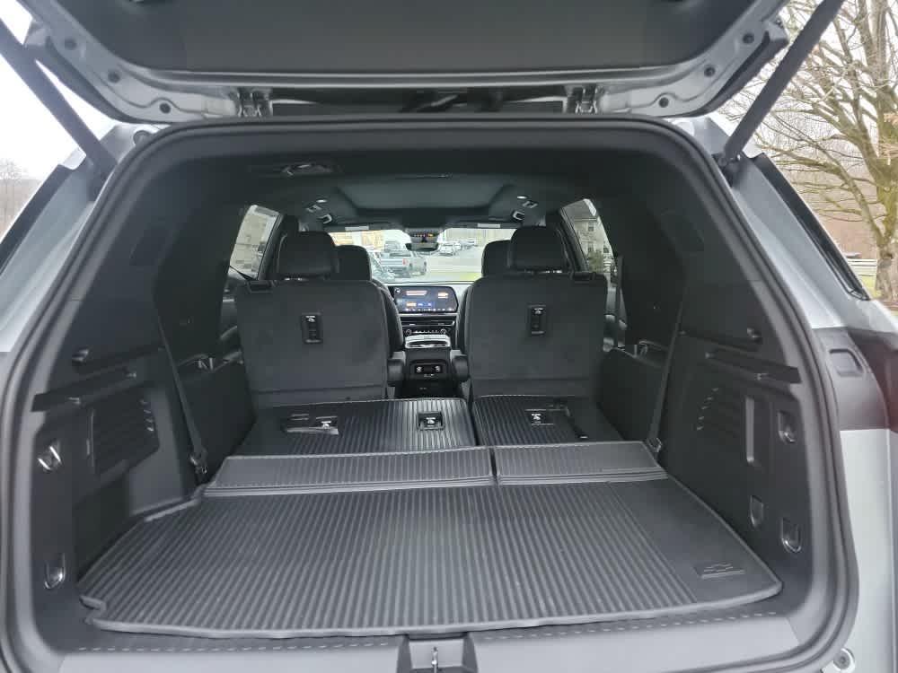 new 2026 Chevrolet Traverse car