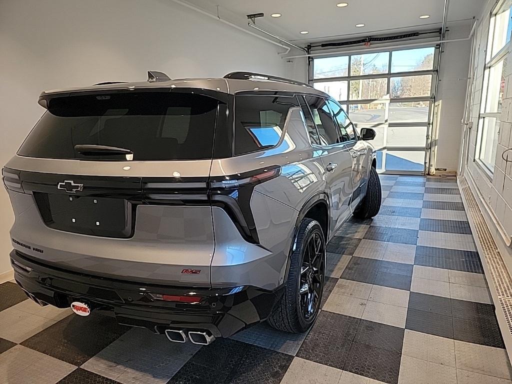 used 2024 Chevrolet Traverse car, priced at $51,900