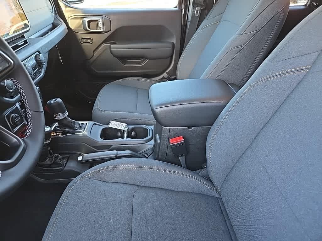 new 2025 Jeep Wrangler car, priced at $49,897