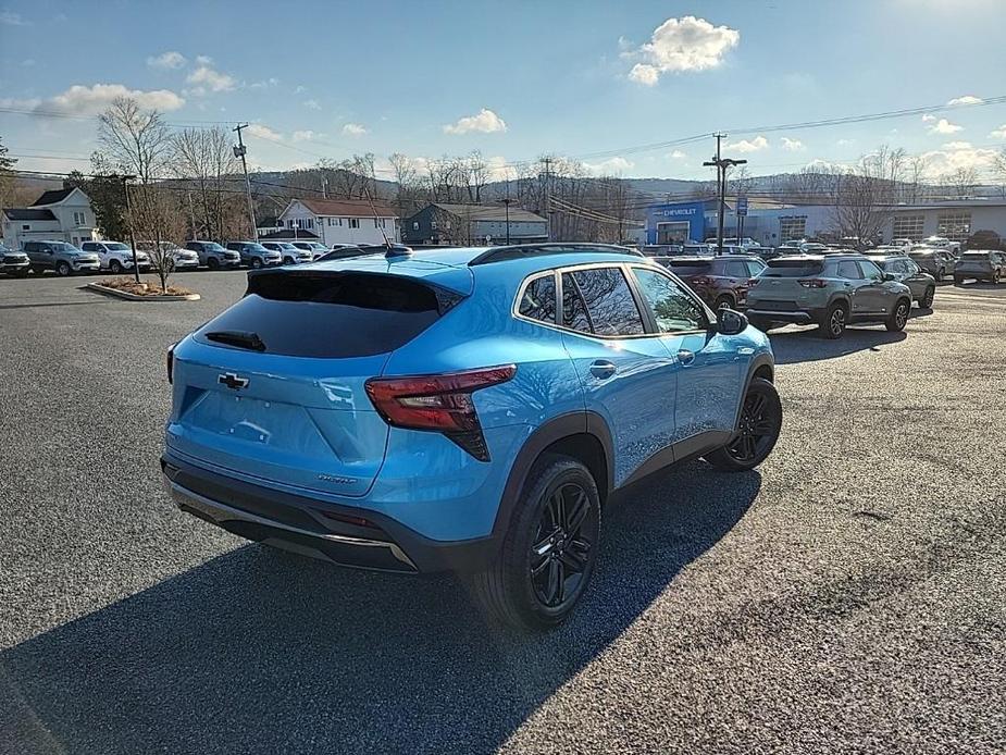 new 2025 Chevrolet Trax car, priced at $27,730