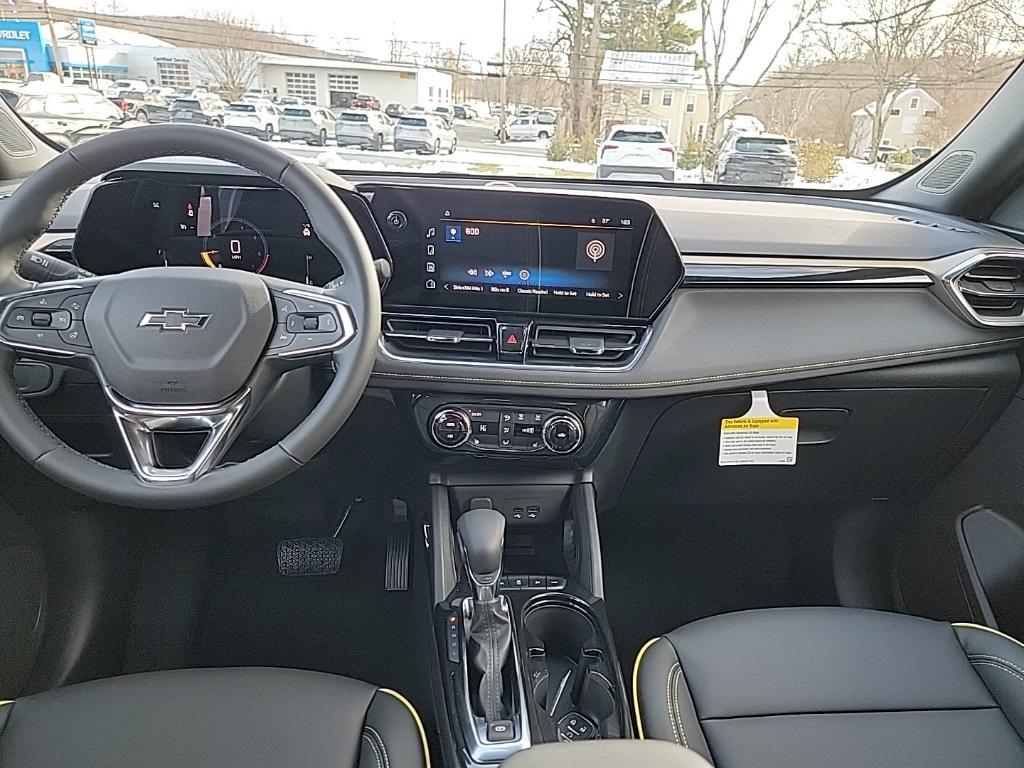 new 2025 Chevrolet TrailBlazer car, priced at $32,435