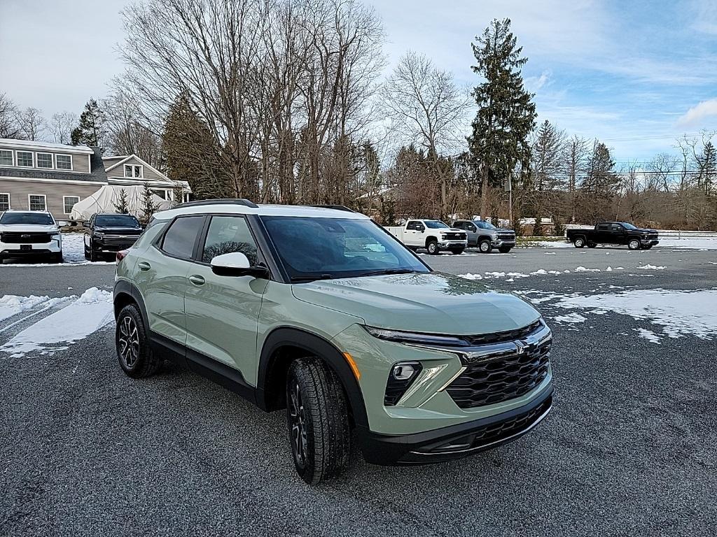 new 2025 Chevrolet TrailBlazer car, priced at $32,435