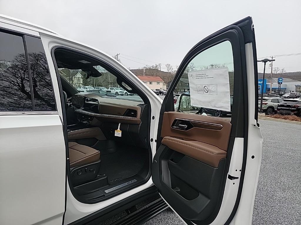 new 2025 Chevrolet Tahoe car, priced at $88,525