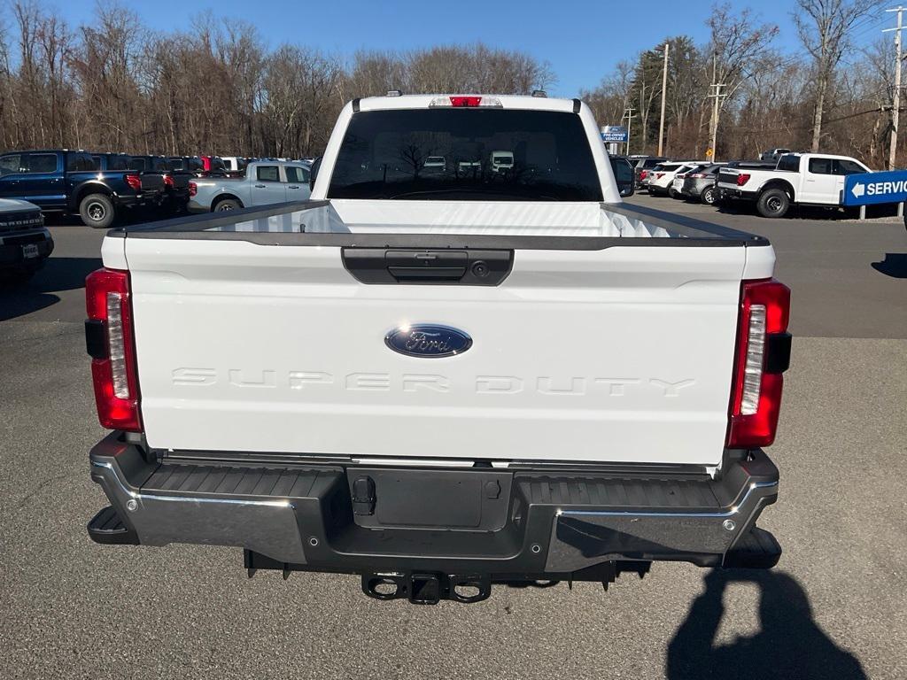 new 2024 Ford F-250 car, priced at $61,690