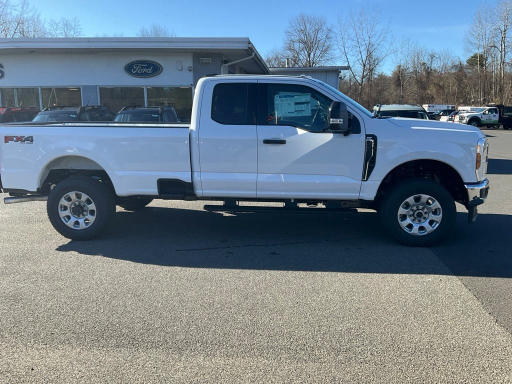 new 2024 Ford F-250 car, priced at $61,690