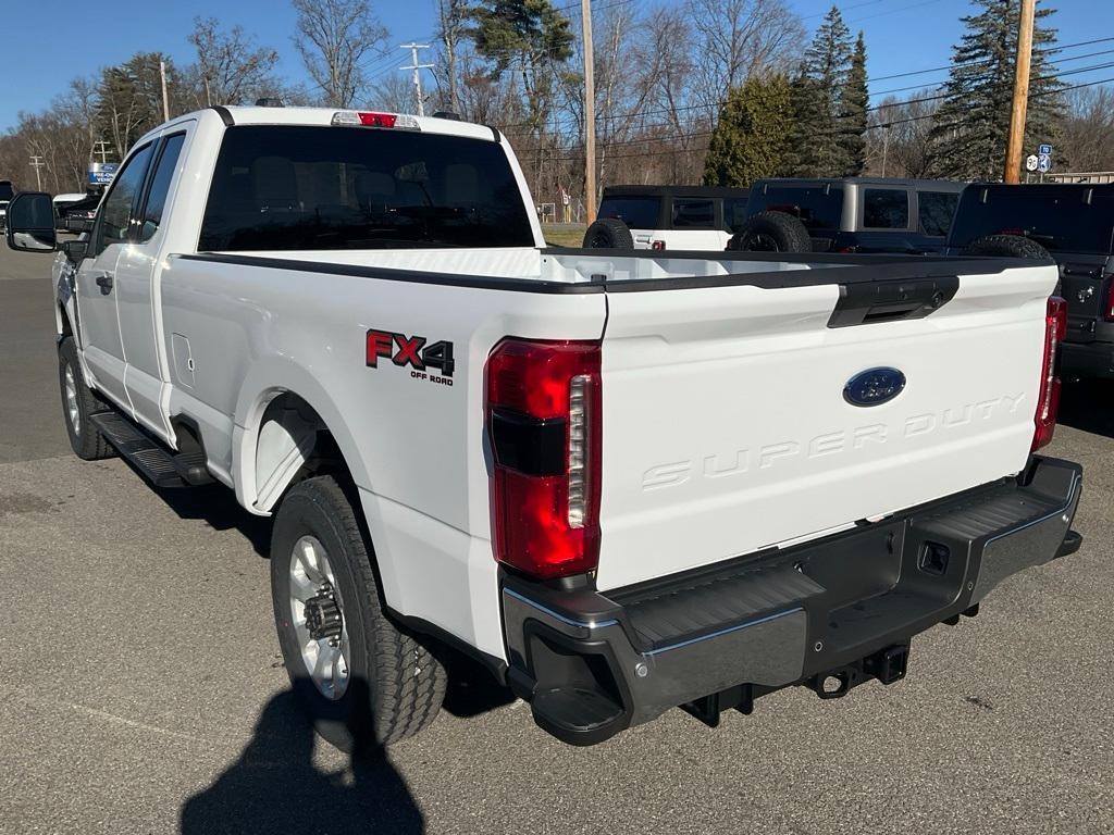 new 2024 Ford F-250 car, priced at $61,690