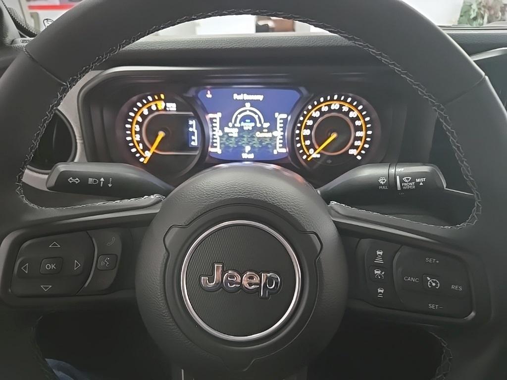 new 2025 Jeep Gladiator car
