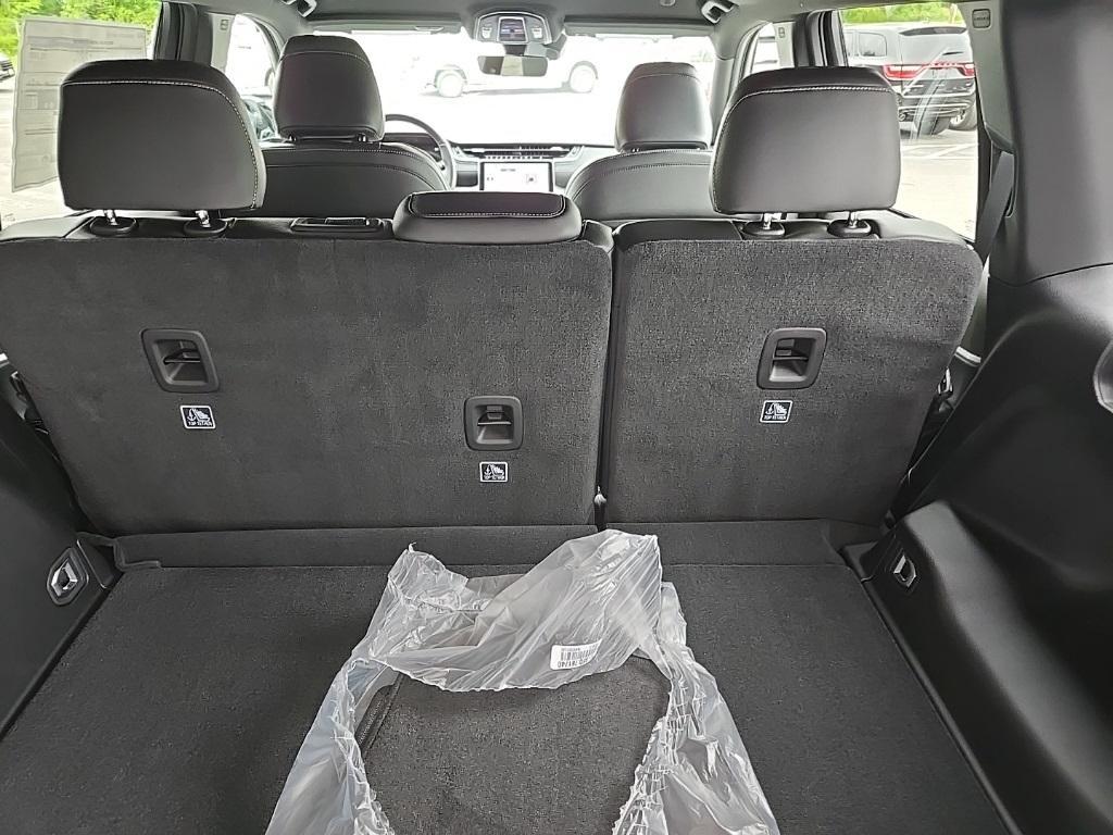 new 2025 Jeep Grand Cherokee car, priced at $47,606