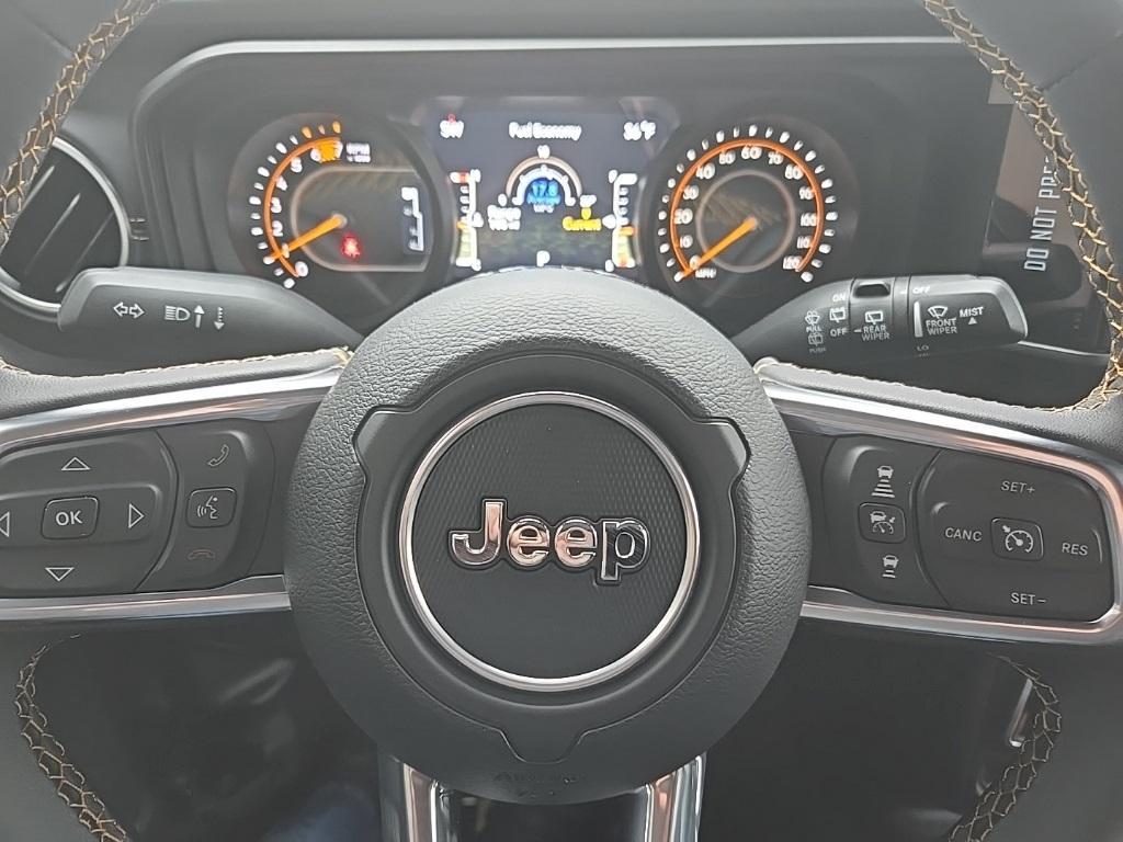 new 2025 Jeep Wrangler car, priced at $61,900