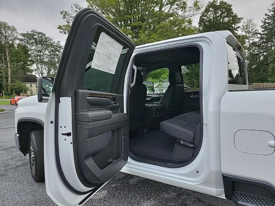 new 2024 Chevrolet Silverado 2500 car, priced at $73,520