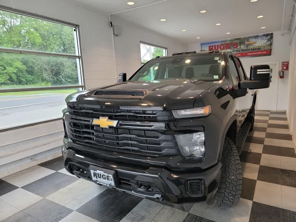 used 2024 Chevrolet Silverado 2500 car, priced at $49,594